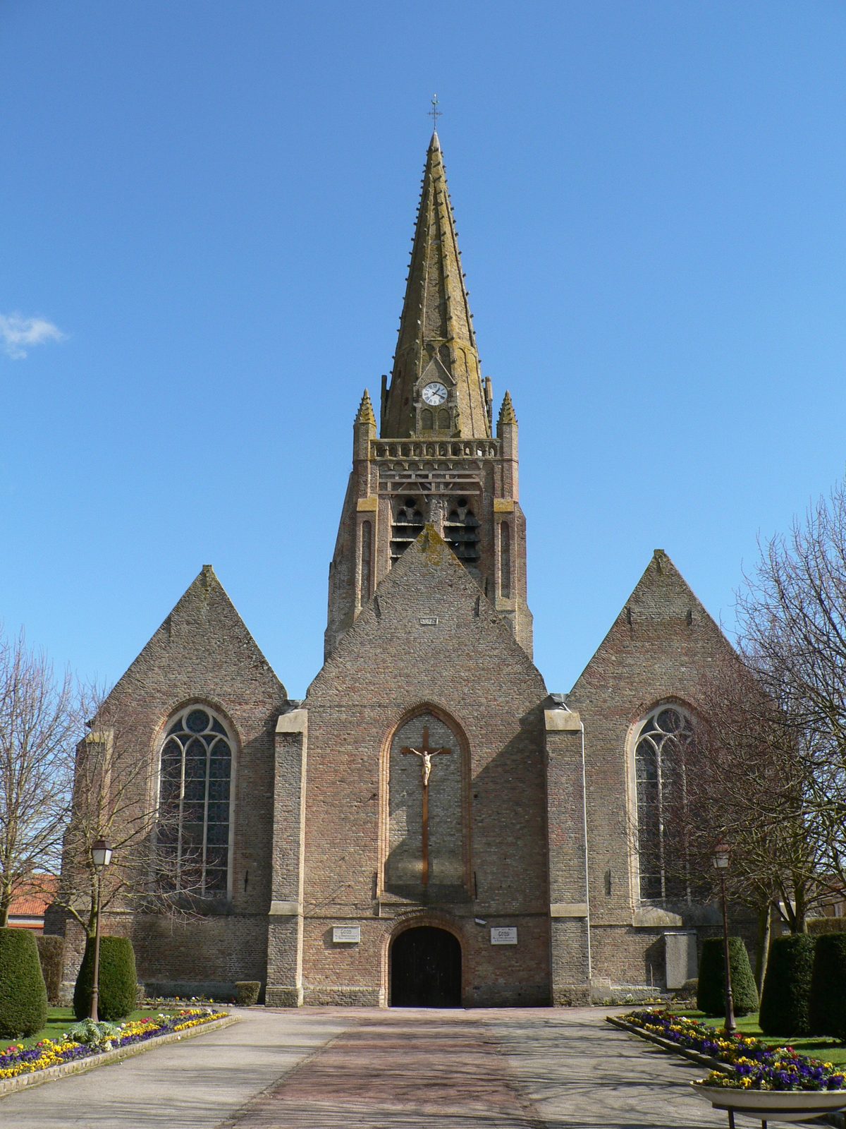 Façade de l'église Saint-Martin de Warhem